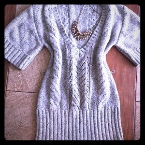 Short sleeve knit sweater